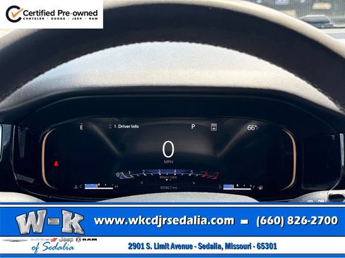 Certified 2022 Jeep Wagoneer Series III w/ Premium Group I AWD/4WD image 57