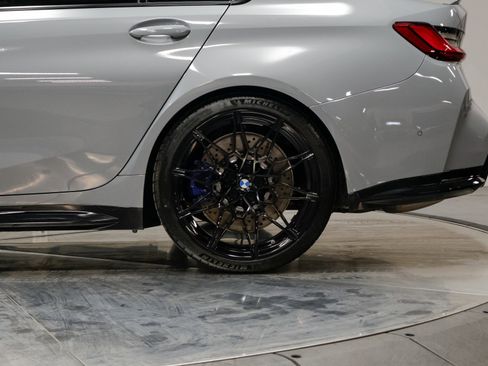 Used 2025 BMW M3 w/ Executive Package image 23