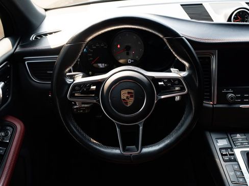 Used 2017 Porsche Macan S AWD/4WD image 12
