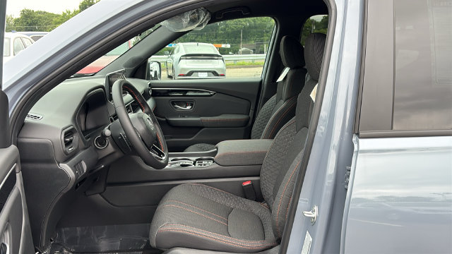 New 2026 Honda Pilot Sport image 9