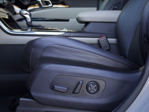 Used 2024 Kia Carnival SX FWD image 21