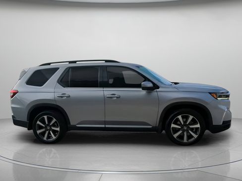 Used 2024 Honda Pilot Touring image 34