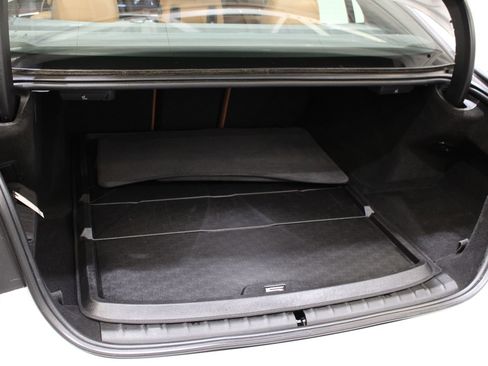 Used 2022 BMW 530e w/ Premium Package image 12