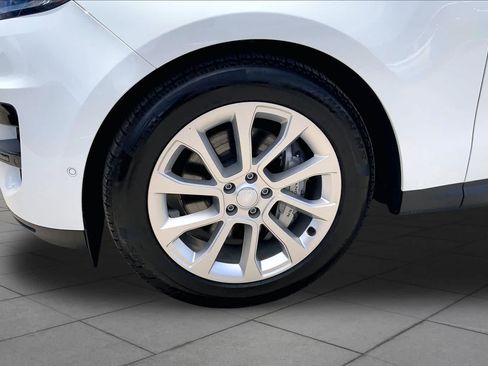 Certified 2025 Land Rover Range Rover Sport SE AWD/4WD image 9