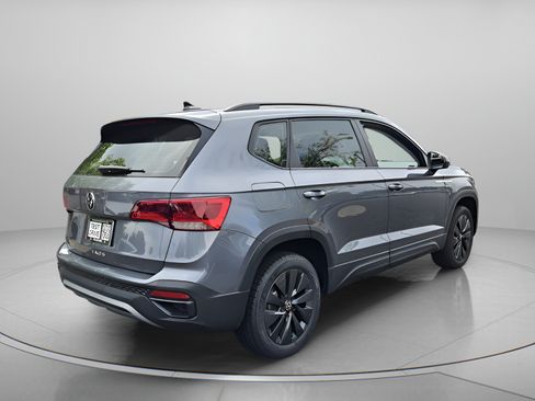 Used 2023 Volkswagen Taos S FWD image 5