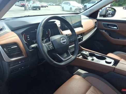 Used 2026 Nissan Rogue Platinum w/ Platinum Premium Package AWD/4WD image 19