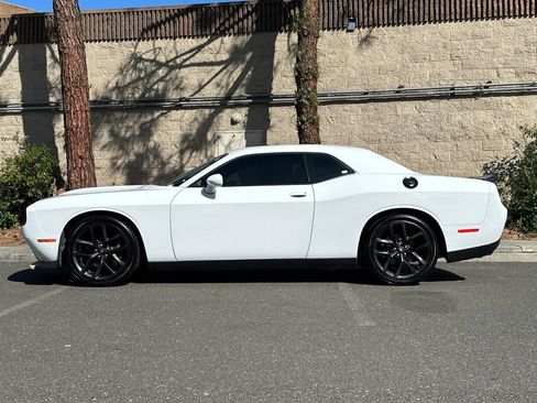 Used 2020 Dodge Challenger GT w/ Driver Convenience Group RWD image 6