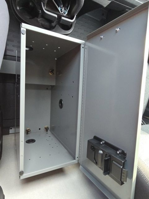 Used 2025 RAM ProMaster 2500 w/ Safety Group FWD image 19