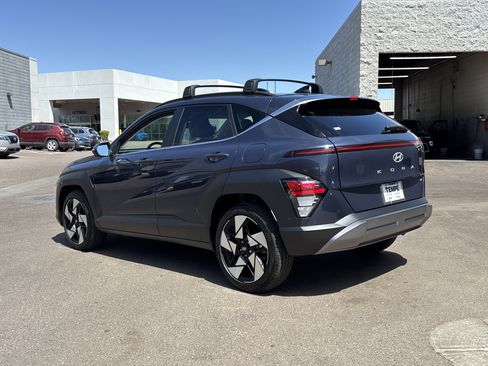 Used 2025 Hyundai Kona Limited FWD image 4