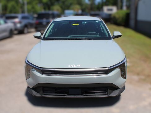 New 2026 Kia K4 LXS image 16
