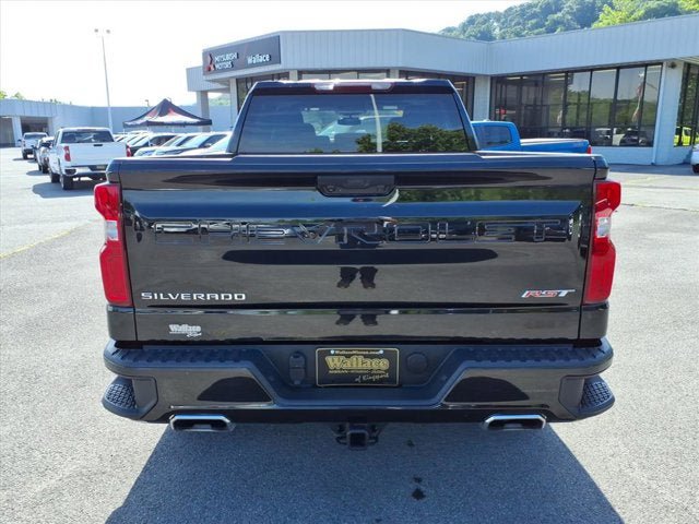 Used 2024 Chevrolet Silverado 1500 RST w/ Z71 Off-Road Package AWD/4WD image 4