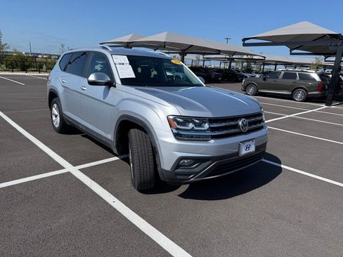 Used 2018 Volkswagen Atlas SE FWD image 3