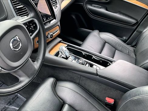 Used 2020 Volvo XC90 T8 Inscription image 17