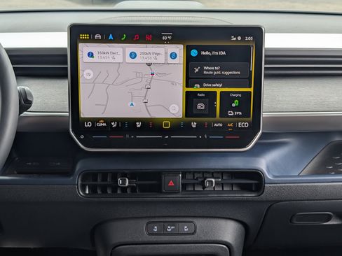 Used 2025 Volkswagen ID. Buzz Pro S RWD image 26
