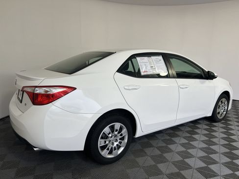 Used 2015 Toyota Corolla S FWD image 4