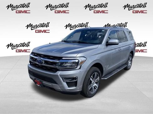 Used 2022 Ford Expedition Limited AWD/4WD image 3