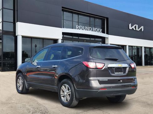 Used 2017 Chevrolet Traverse LT image 6