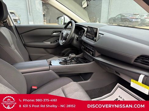 New 2026 Nissan Rogue SV image 39