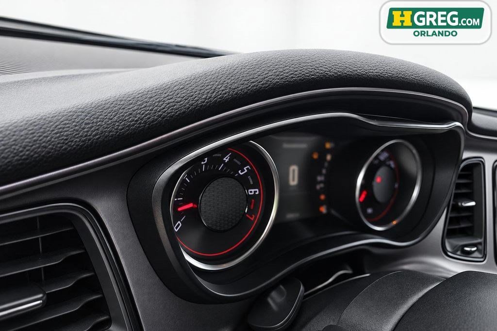 Used 2023 Dodge Challenger SXT RWD image 16