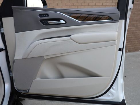 Used 2021 Cadillac Escalade Premium Luxury Platinum w/ LPO, Floor Liner Package AWD/4WD image 34