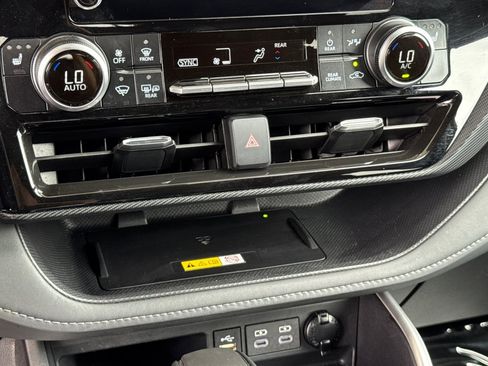Certified 2025 Toyota Highlander XSE image 20