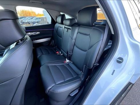 New 2026 Genesis GV70 2.5T Select image 10