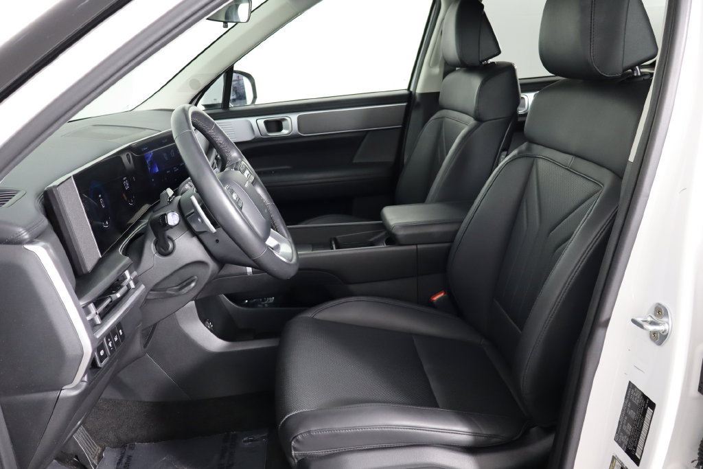 Used 2026 Hyundai Santa Fe SEL FWD image 14