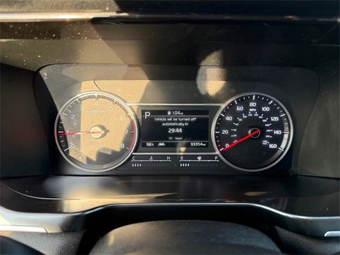 Used 2021 Kia Sorento S image 19