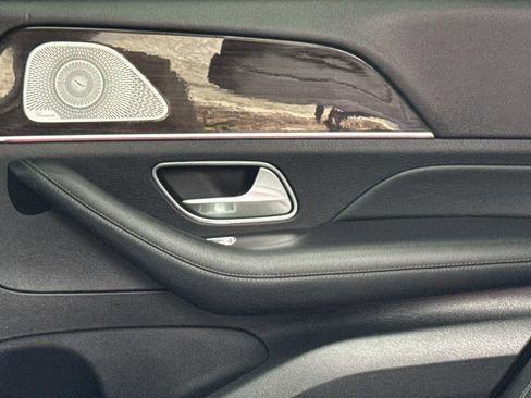 Used 2020 Mercedes-Benz GLE 450 4MATIC image 16