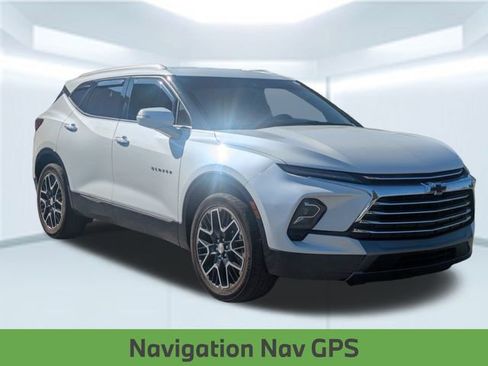 Used 2023 Chevrolet Blazer Premier w/ Enhanced Convenience Package image 9