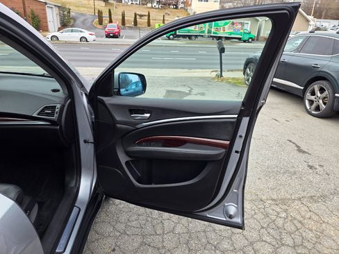 Used 2016 Acura MDX SH-AWD image 17