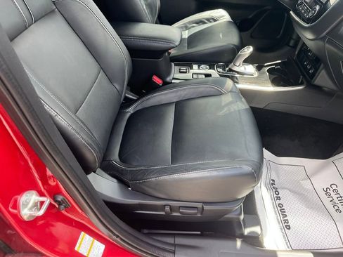 Used 2018 Mitsubishi Outlander GT image 30