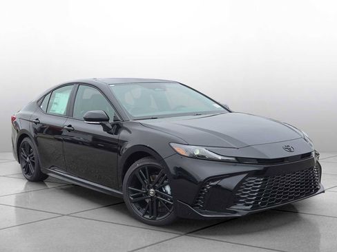 New 2026 Toyota Camry Hybrid image 2