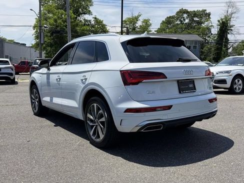 Certified 2023 Audi Q5 2.0T Premium w/ Convenience Package AWD/4WD image 3