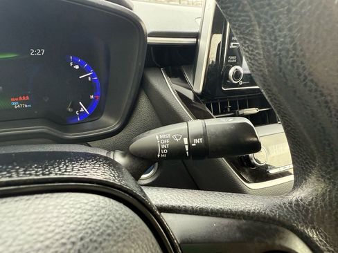 Used 2021 Toyota Corolla LE w/ Carpet Mat Package (TMS) image 31