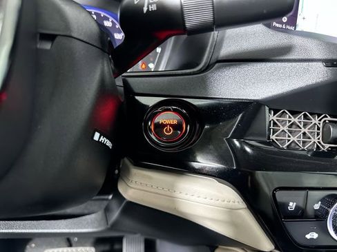 Used 2023 Honda Accord Touring image 17