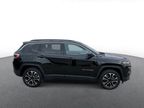 Certified 2023 Jeep Compass Limited AWD/4WD image 9
