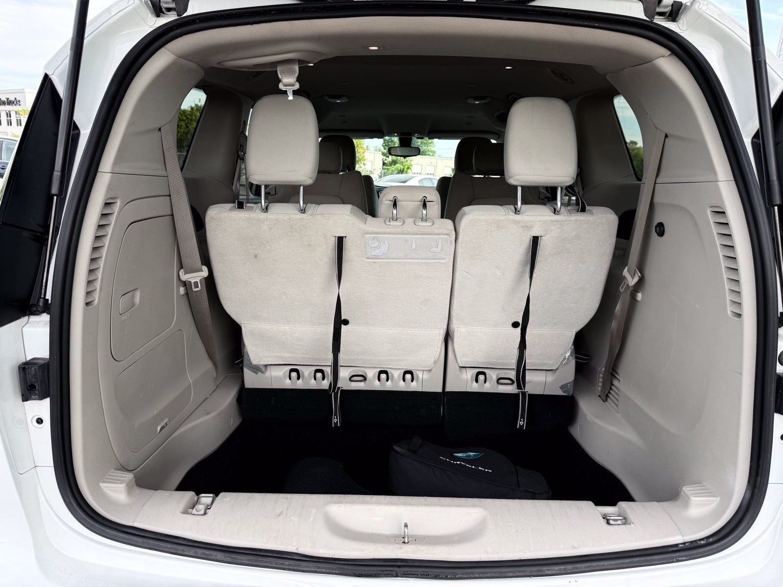 Used 2018 Chrysler Pacifica Touring Plus FWD image 51