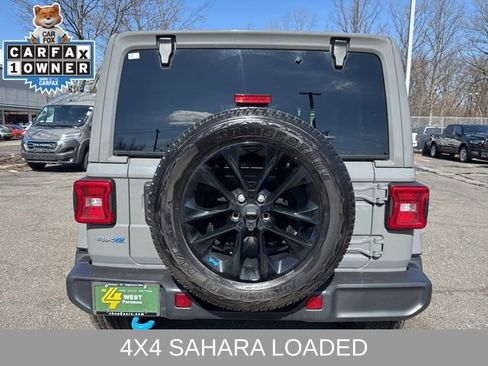 Used 2022 Jeep Wrangler Unlimited Sahara w/ Cold Weather Group image 21