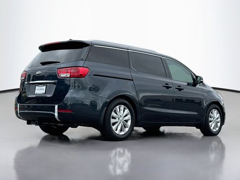 Used 2016 Kia Sedona EX FWD image 7