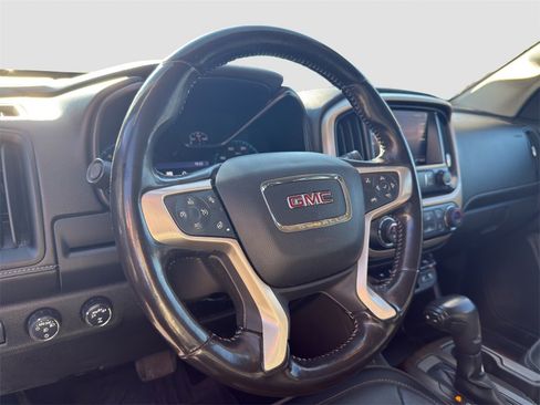 Used 2019 GMC Canyon Denali image 8