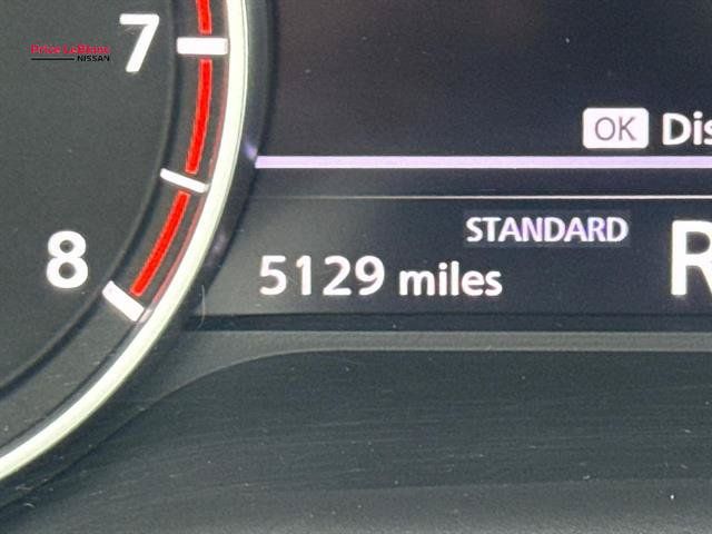 Certified 2025 Nissan Rogue SV FWD image 27