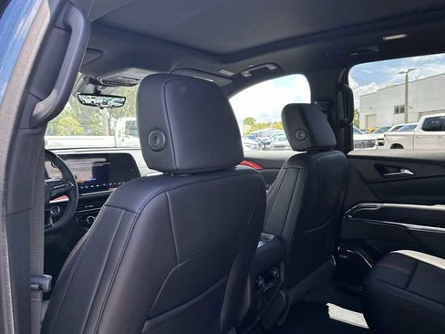 New 2025 Chevrolet Traverse RS w/ LPO, Floor Liner Package image 16