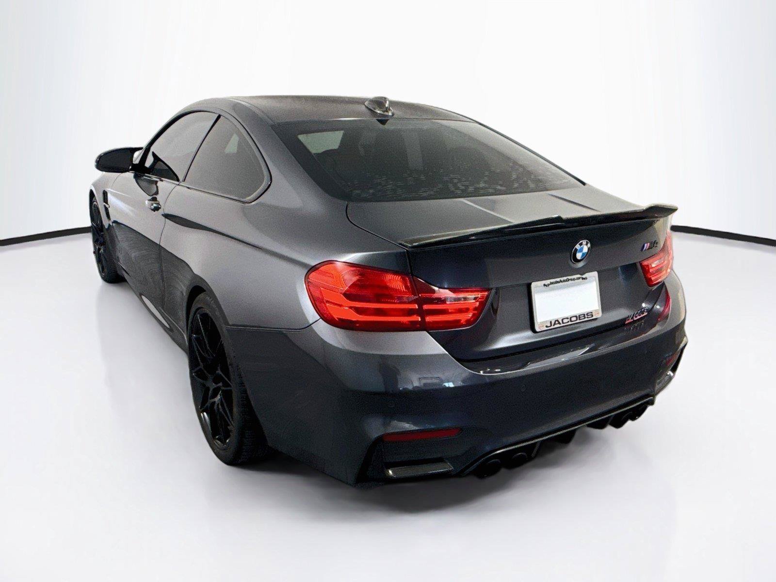 Used 2017 BMW M4 Coupe RWD image 3