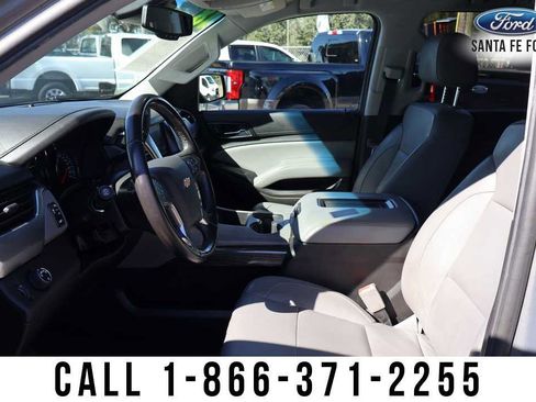 Used 2018 Chevrolet Suburban LT image 14