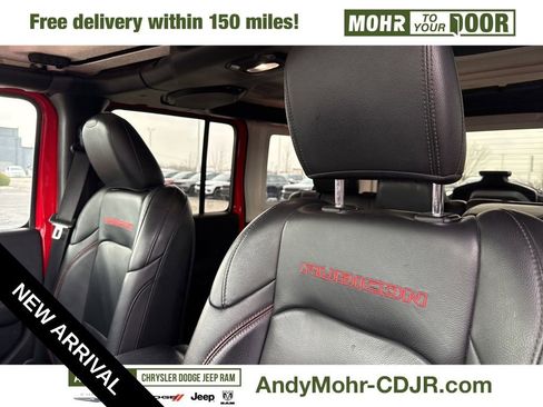 Used 2018 Jeep Wrangler Unlimited Rubicon w/ Dual Top Group image 12