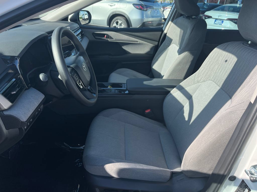 Used 2026 Toyota Camry LE w/ Convenience Package FWD image 10