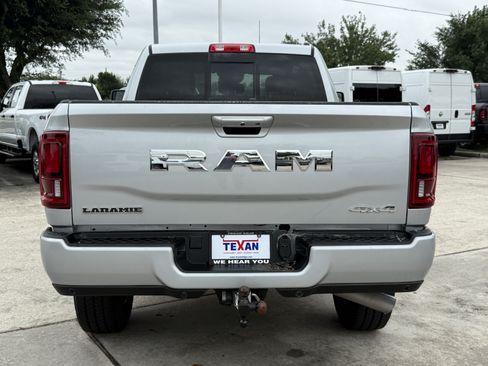 Used 2026 RAM 2500 Laramie AWD/4WD image 6