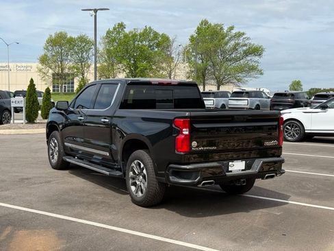 Used 2025 Chevrolet Silverado 1500 High Country w/ Z71 Off-Road Package image 10