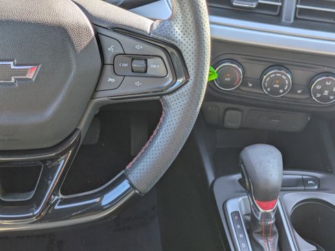 Used 2024 Chevrolet Trax RS w/ Driver Confidence Package image 34